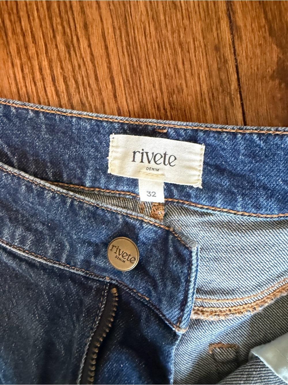 LOFT Rivete High Rise Jean Shorts - Picture 3 of 3